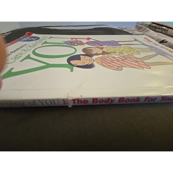 Care and Keeping of You 1 : The Body Book for Younger Girls by Valorie Schaefer - Picture 8 of 9